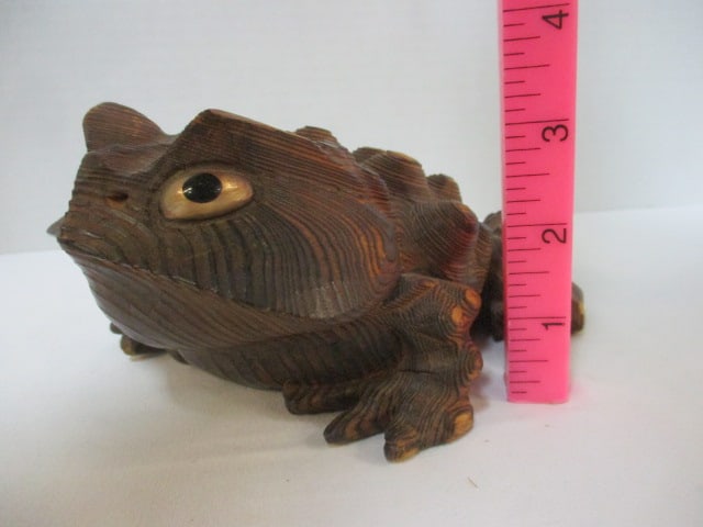 Mid Century Modern Japanese Handcarved Toad Sculpture - 6