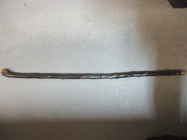Vintage Monkey Face Wood Cane: 36 1/2"