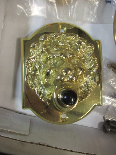Vintage Lion's Head Brass Door Knocker and Doorbell and 2 Brass Hooks - 3