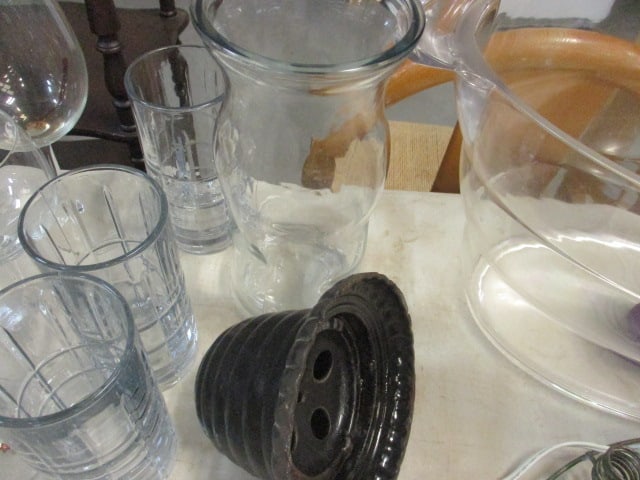 Table Lot - Clear Wine and Margaritta Stem Glasses, Tumbler Glasses, Vases, - 5