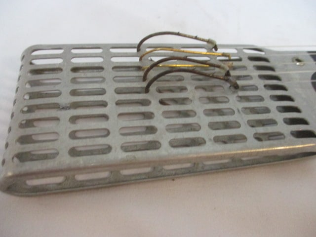 Vintage H.C. Buicke & Sons "Niagra" Fish Hook Holder - 3