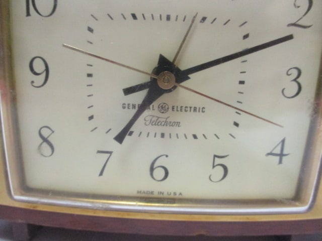 Mid Century Modern General Electric "Telechron" Electric Desk Clock - 2
