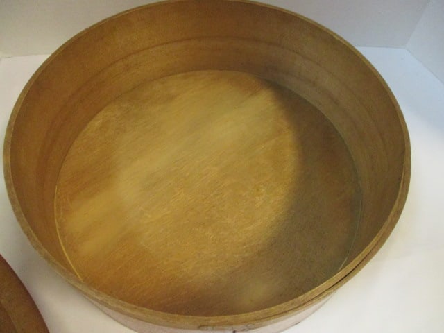 Vintage Handpainted Bentwood Pantry/Cheese Box with Lap Seams and Tacks - 3