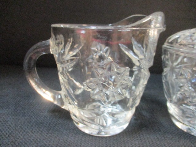 Vintage Early American "Star of David" Pressed Glass Sugar and Creamer Set - 2