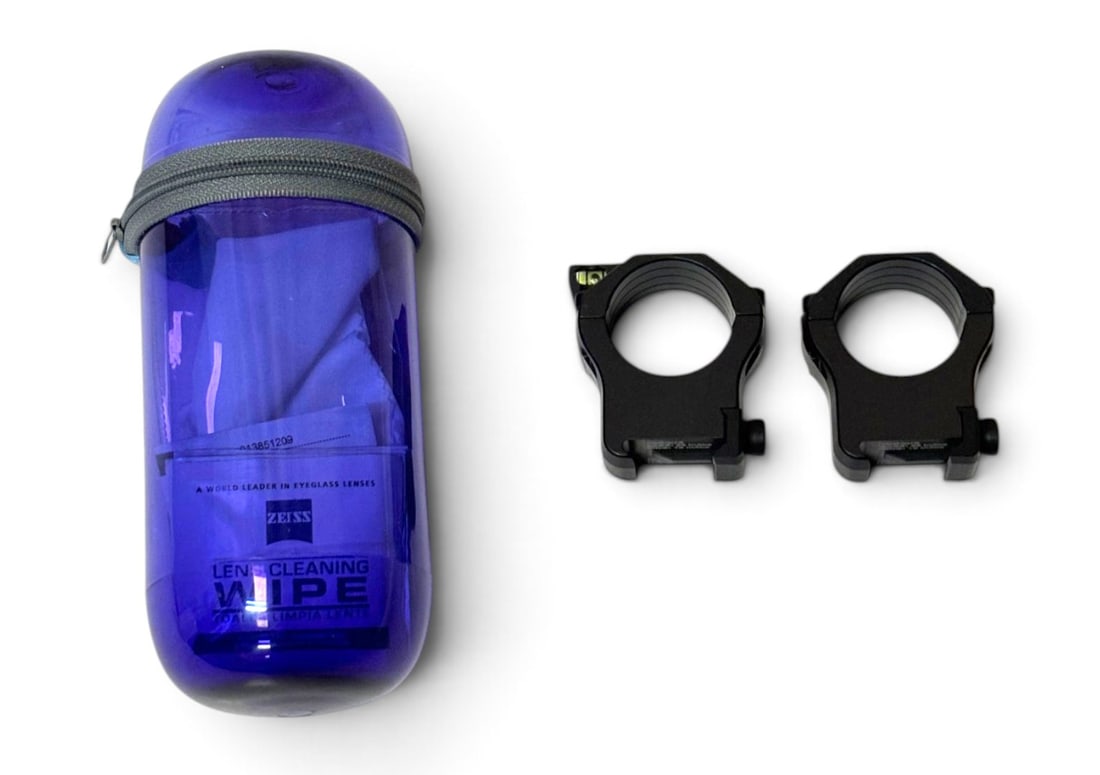 Zeiss Scope Rings and Lens Cleaning Wipes (1 of 6)