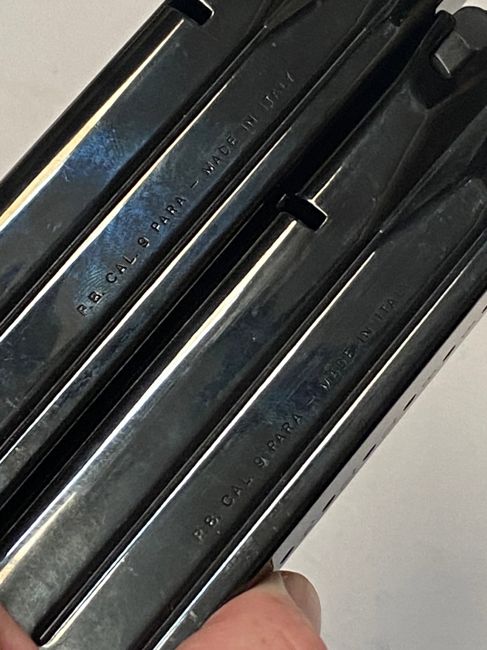 (2) Factory Beretta Model 92 Series 9mm 17rd. Magazine - 3