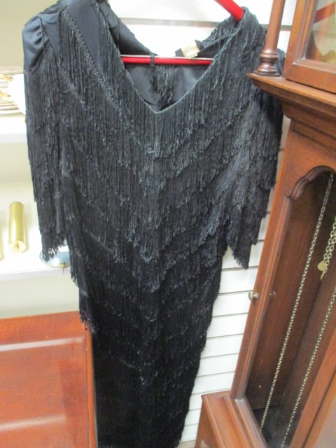 Flapper Style Black Cocktail Dress: Size 18-20