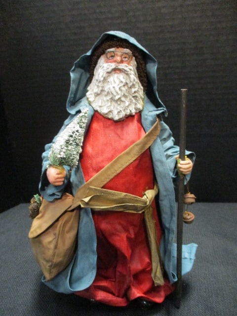 Clothtique (Lot of 2) Santa Figurines - 6