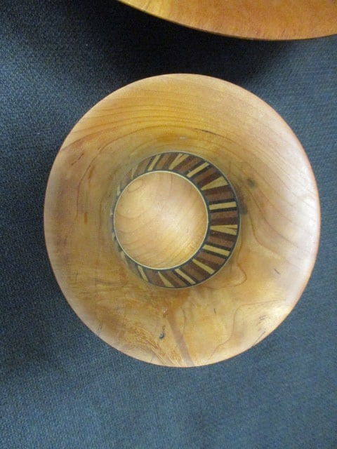 Wood Footed Bowl w/Flared Rim (8 1/2" Diam x 3 1/2" D) & - 3