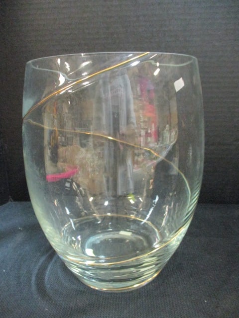 Crystal Vase w/Diagonal Swirl Design & Barrel Like Silhouette: 7" Diam x 9 3/4" H