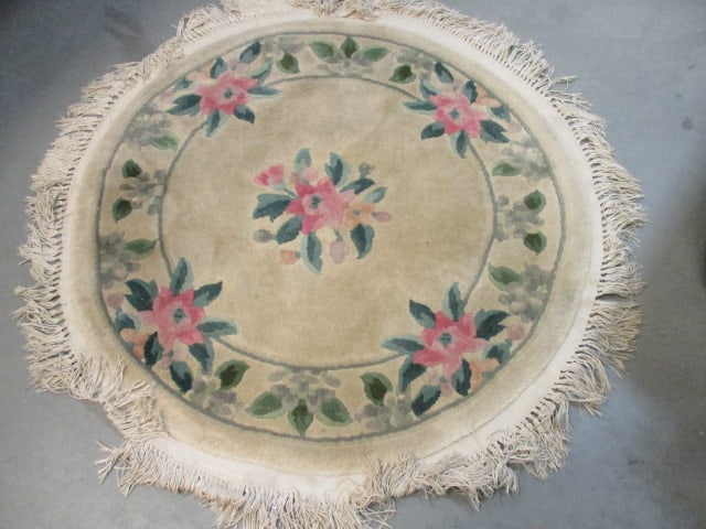 Round Vtg. Wool Rug w/Fringed Edge: 44" Diameter