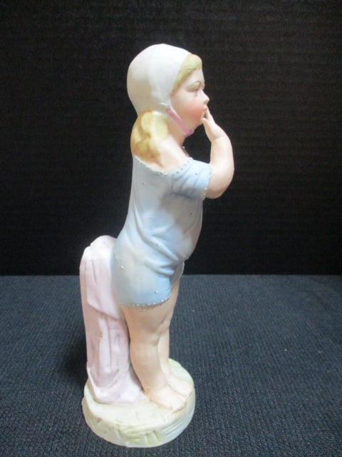 Bisque Porcelain 'Piano Baby' Figurine - 2