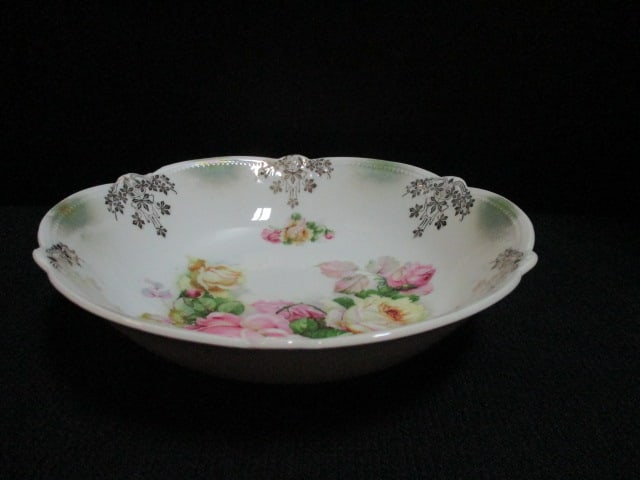 Bavarian Porcelain Serving Bowl w/gold ornate trim: 8" Diameter