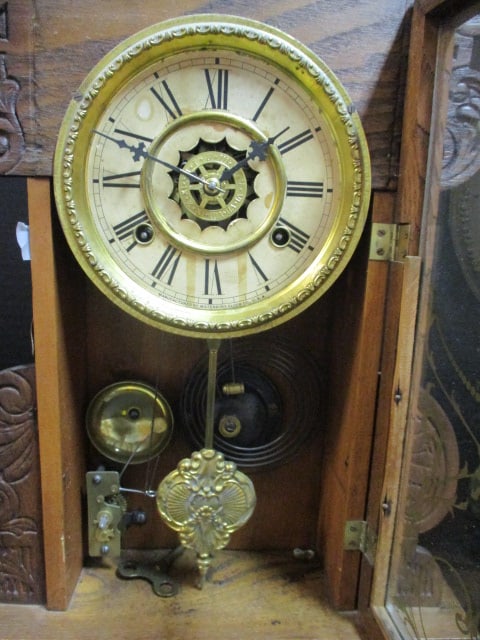 Waterbury Antique Gingerbread Mantle Clock - 4