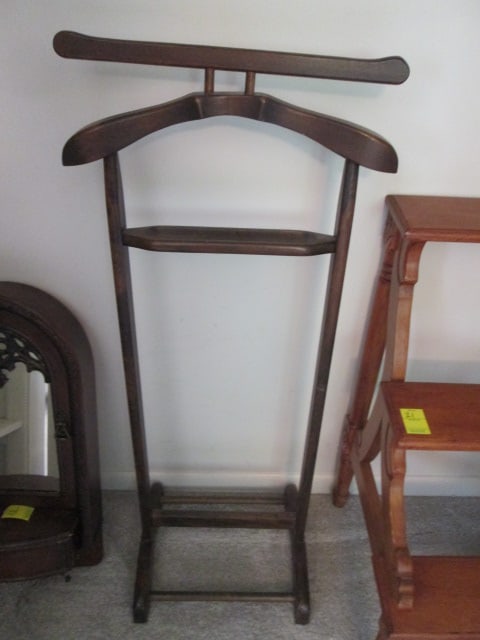 Dark Stained Suit Valet: 18 1/4" x 13" x 41 1/2", needs tightening, Local Pickup Only