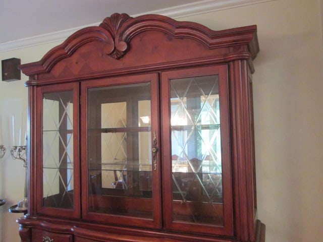 Broyhill 100th Anniversary Collection Serpentine 2 Piece Illuminated China Hutch - 19