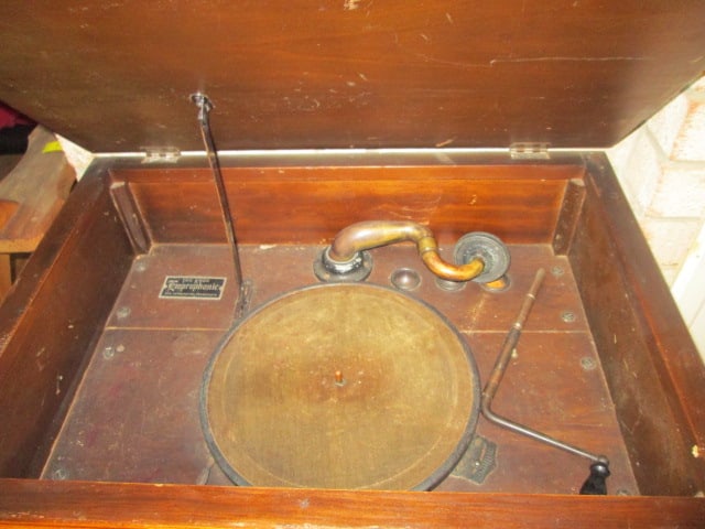 Antique The Knox Emprophonic New Reproducing Phonograph Player - 2