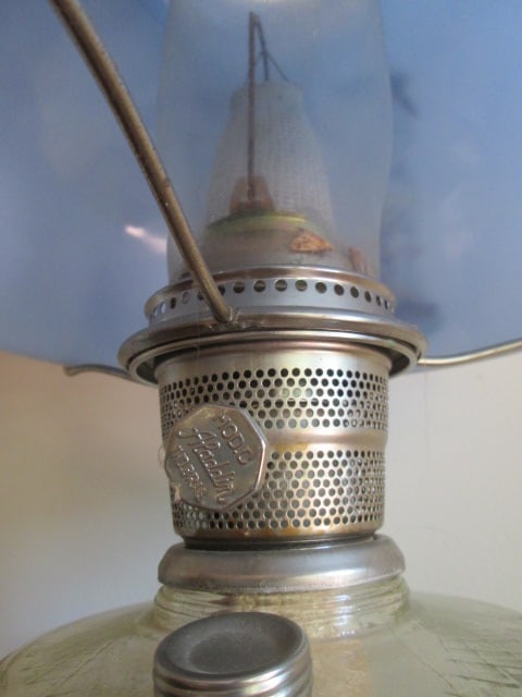 Aladdin Model C Lox-On Chimney Oil Lamp with Clipper Ship Motif Shade - 3