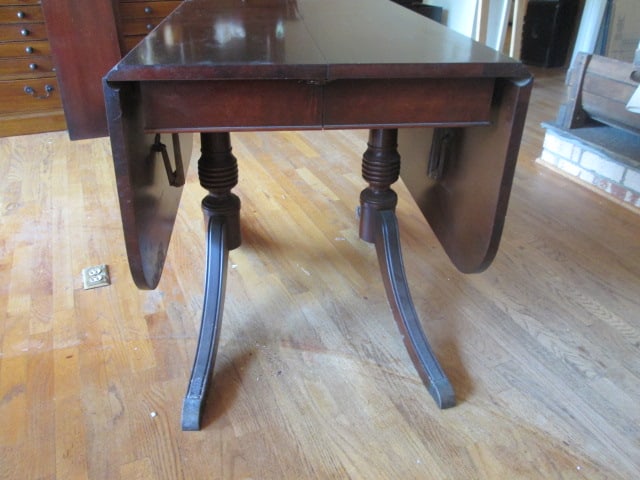 Vintage White Furniture Co. Mahogany Drop Leaf Table with Brass Cap Splay Feet - 3