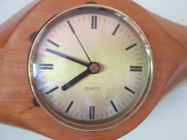 Globe Corporation Aircraft Division Wooden Propeller Quartz Wall Clock - 3