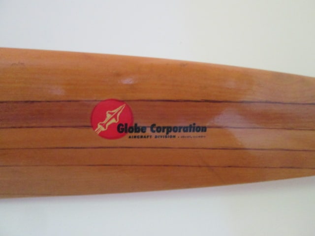 Globe Corporation Aircraft Division Wooden Propeller Quartz Wall Clock - 4