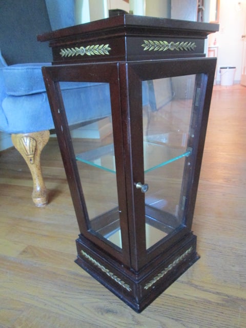 The Bombay Co. Neoclassical Style Pedestal Display - 3