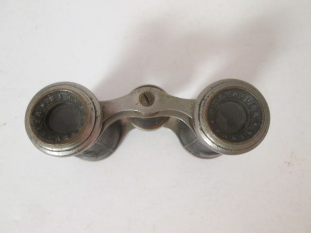 Pair of Vintage Pewter Bas-Relief Stag Hunt Scene Chevalier Paris Opera Glasses - 2