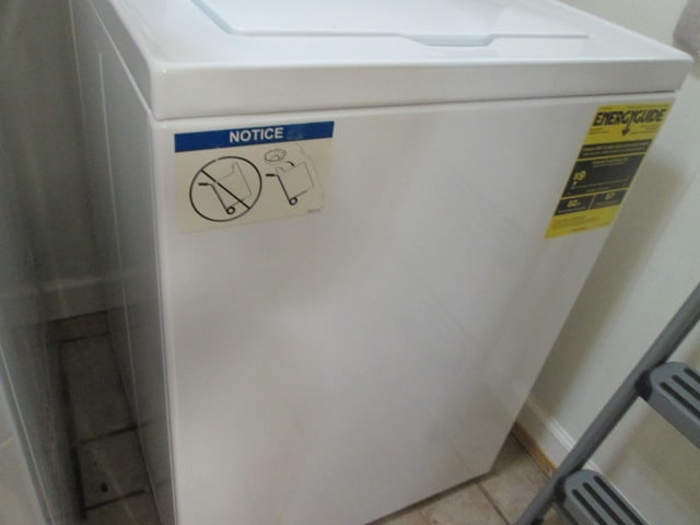 Speed Queen Commercial Heavy Duty Washer - 6