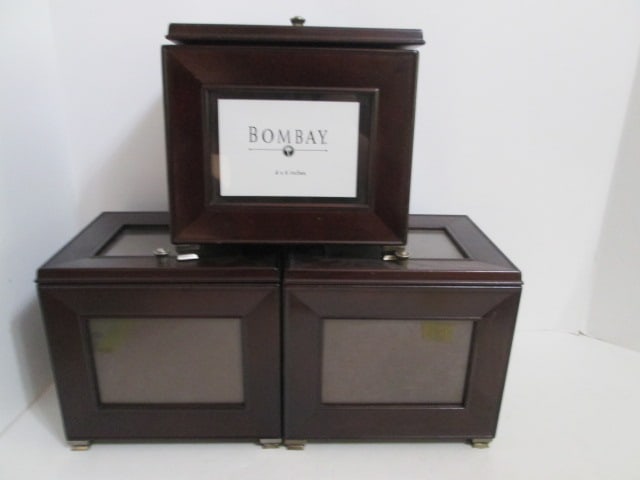 Three The Bombay Co. Photo Cubes: 7 1/2" x 6" x 7", hold 4x6 photos