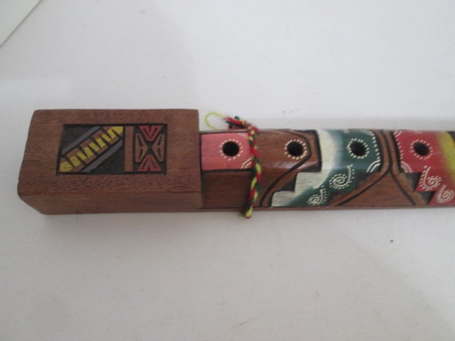 Figural Folk Art Peruvian Andean Hand Carved and Painted Tarka Flute - 4
