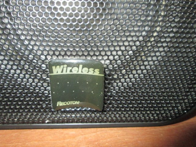 Pair of Recoton Wireless Bookcase Speakers - 2