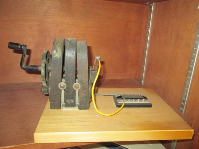 Antique Hand Crank Magneto Electrical Generator/Demonstration Model: .