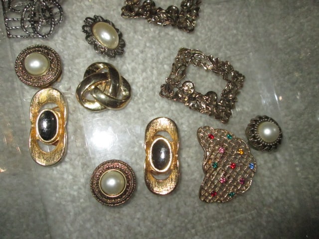 Fanciful Button Covers and Scarf Clip - 2