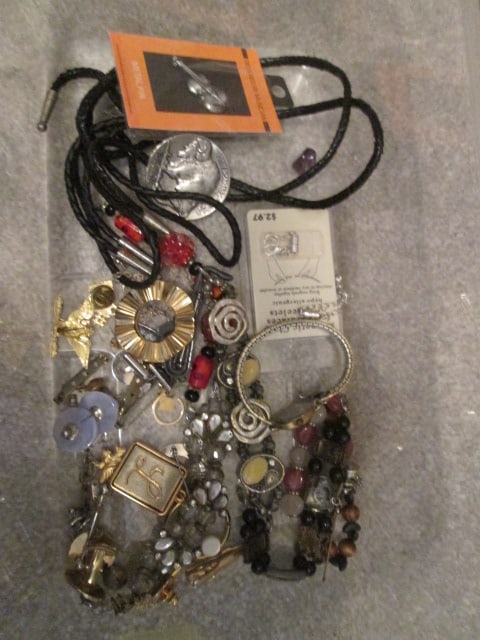 Fashion Jewelry Necklaces, Bracelets, String Bolo Ties, Tie Pins, Cuff Links, etc.: .
