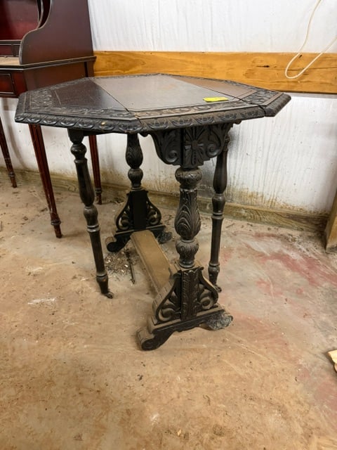 Antique Gothic Revival Carved Gate Leg Accent Table - 3