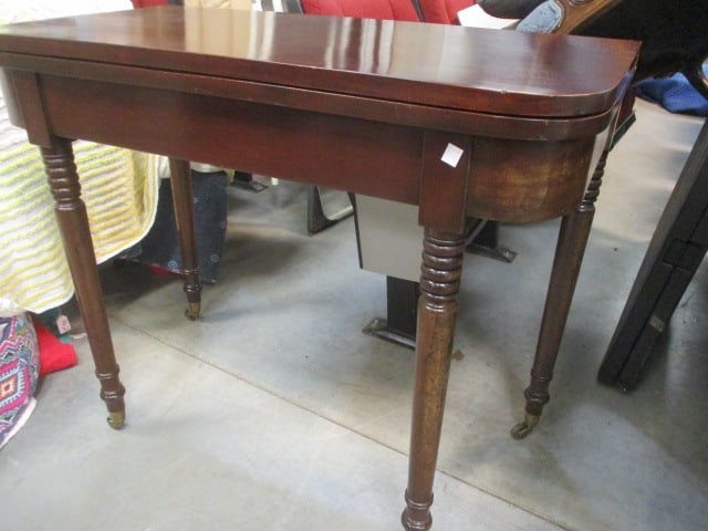Early Federal Style Mahogany Fold Top Game Console Table - 2