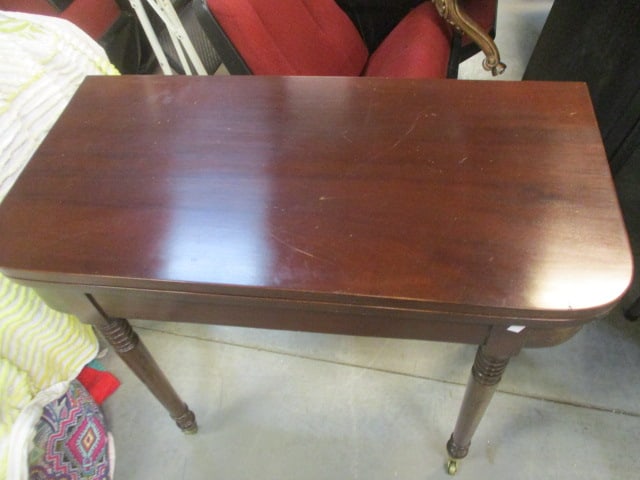 Early Federal Style Mahogany Fold Top Game Console Table - 3