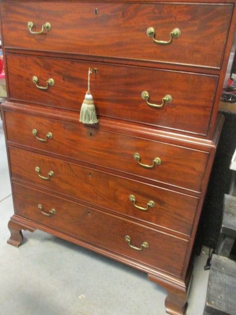 2 Over 6 Mahogany Gentlemen's Antique Georgian Style Chest - 3