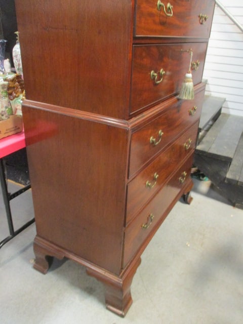 2 Over 6 Mahogany Gentlemen's Antique Georgian Style Chest - 4