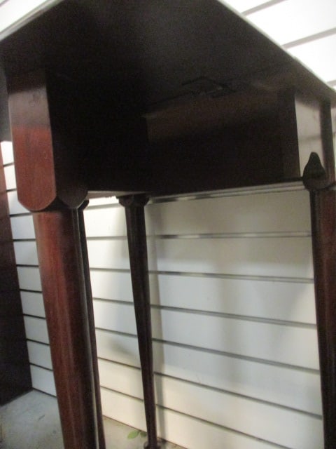 Mahogany Drop Leaf Federal Style Table - 4