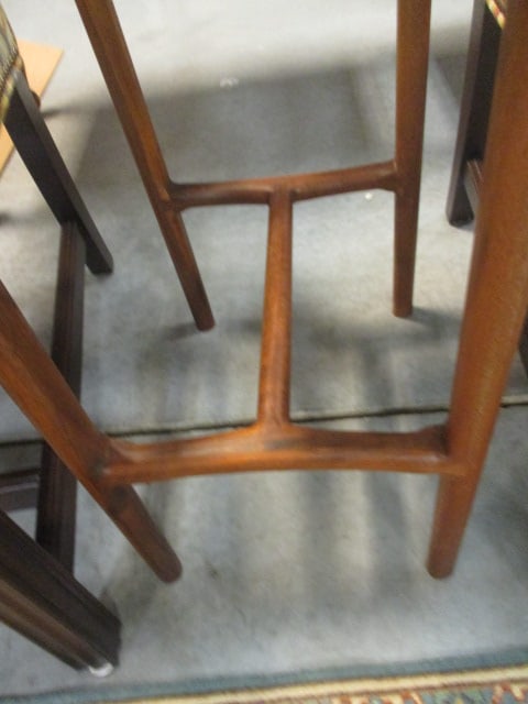 MCM 'Stingray' Walnut Side Table w/dark corner inlay - 3