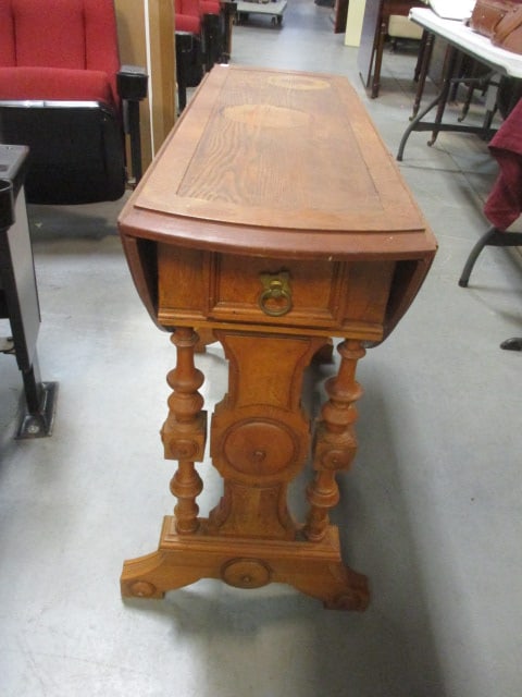 Drop Leaf Table w/Turned legs & Honey Brown Finish: Closed-13 x 36 x 28, Open-36 x 36 x 28 (has water stains on top)