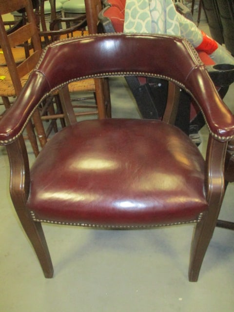 Captain's Guest Chair w/Burgandy Vinyl & Nailhead Trim: .