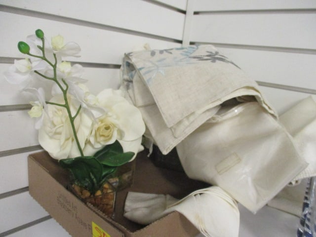 Faux Florals & Table Linens: .