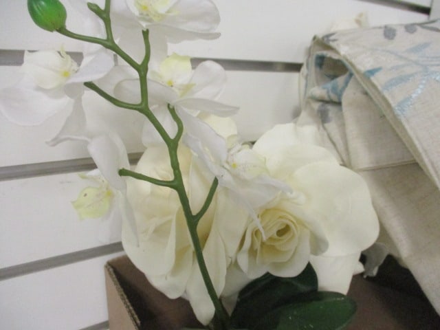 Faux Florals & Table Linens - 3
