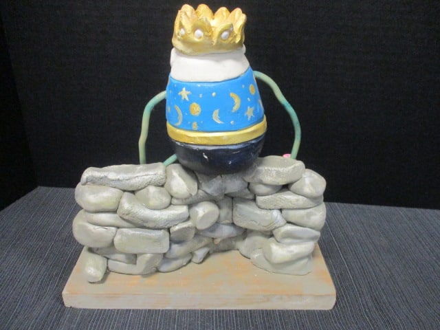 Folk Art Eggbert H. Dumpty Figurine - 4