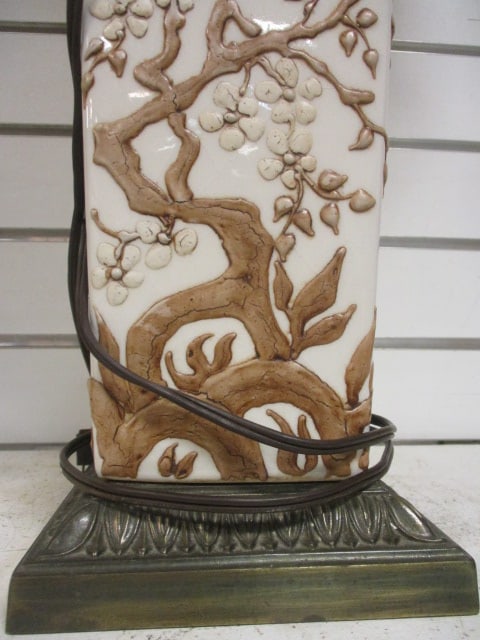 Chinoiserie Style Porcelain Lamp w/Raised Textured Motif - 2