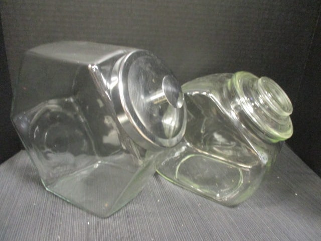 2 Vtg. Glass Countertop Candy Jars: 1 w/metal lid, 1 w/glass lid