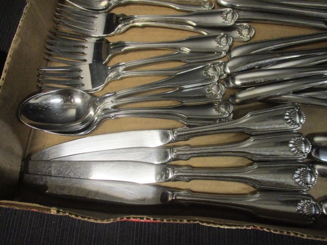 Oneida (17 PC) Flatware & 23 PC Unmarked Flatware - 3