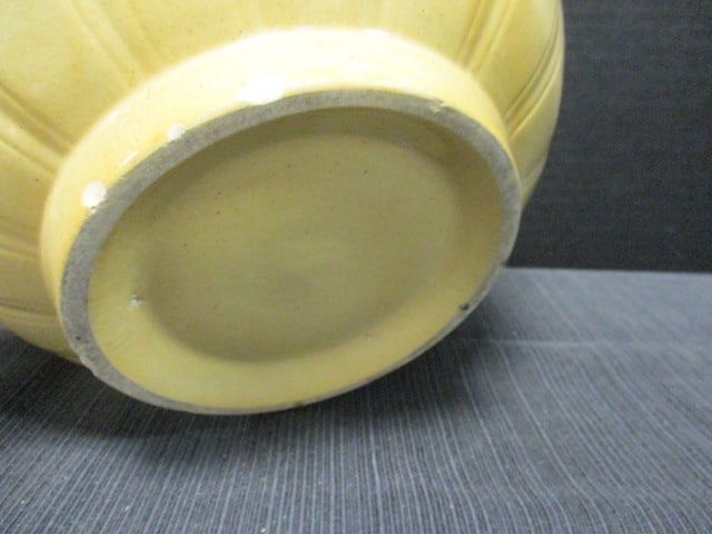Yelloware Ceramic Batter Bowl w/Pouring Spout - 4